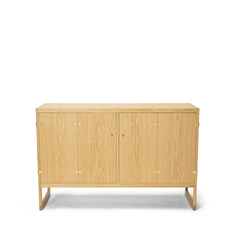 BM0057 | Sideboard FSC™-certifierad ek, olja