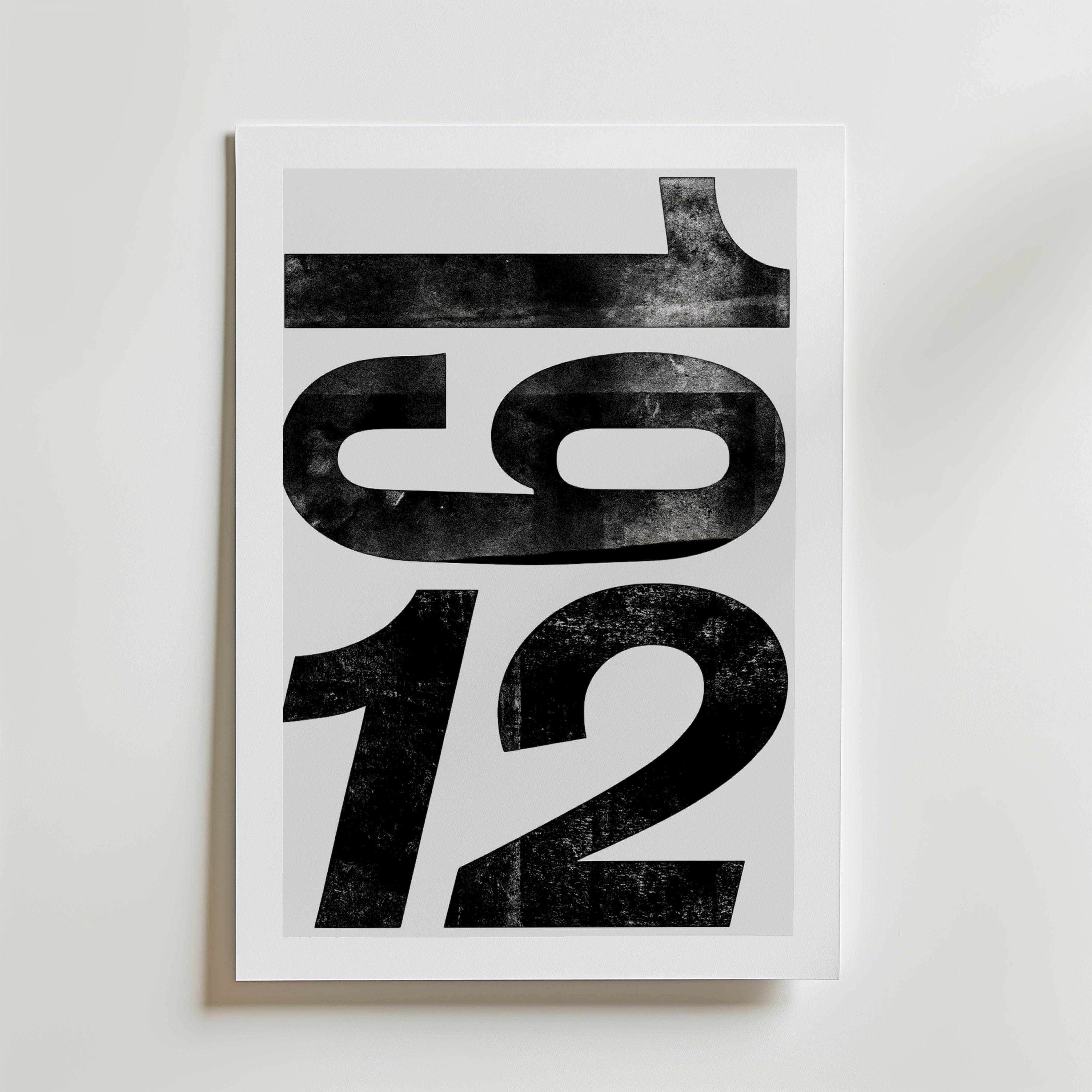 Worn Ink Numerals Poster - Fine Art Poster 50x70 cm Med passepartout