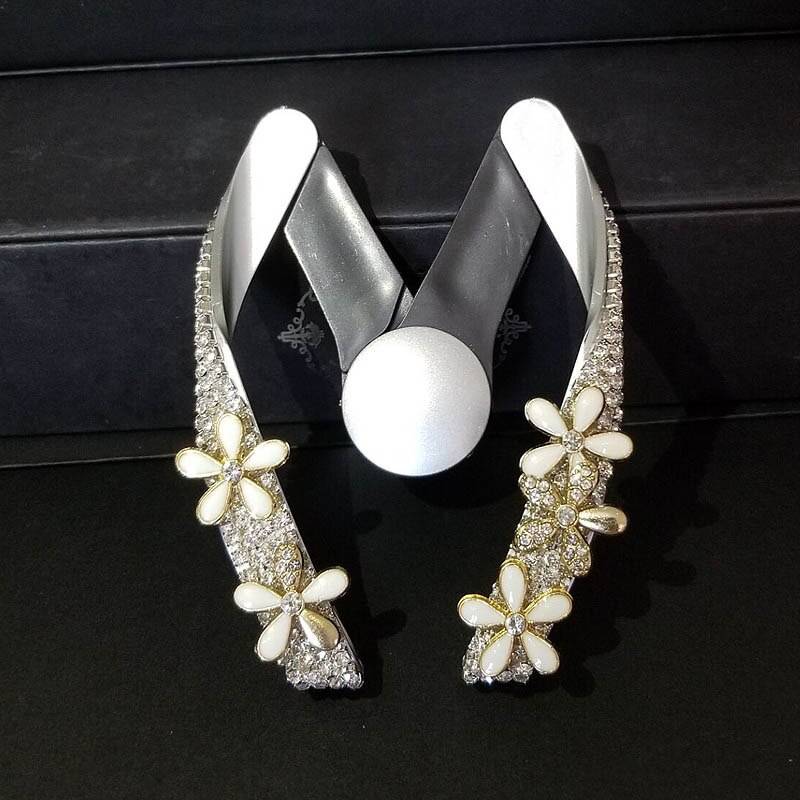 Blomma med crystal bling rhinestone bil mobiltelefonhållare luftventil monutklämma justerbar universal telefon gps-hållare styling - Vit