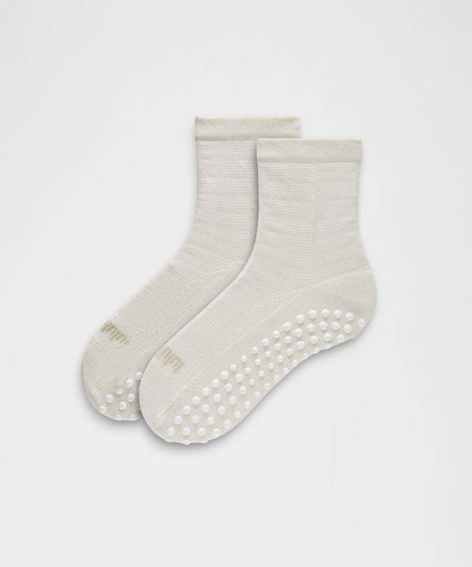 lululemon – Find Your Balance Socken mit Noppen – Größe XL in Light Ivory