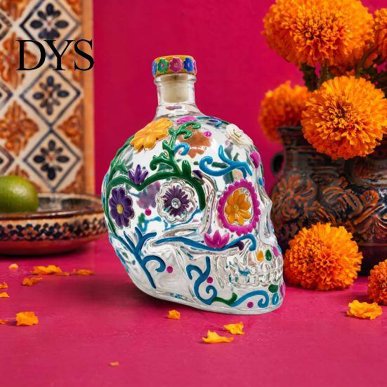 3D Skull Glass Bottle Shape Whiskey Decanter, 350ml Liquor with Stopper, Bourbon Storage Gothic Home Bar Decor, Unique Gift for Men Centerpiece