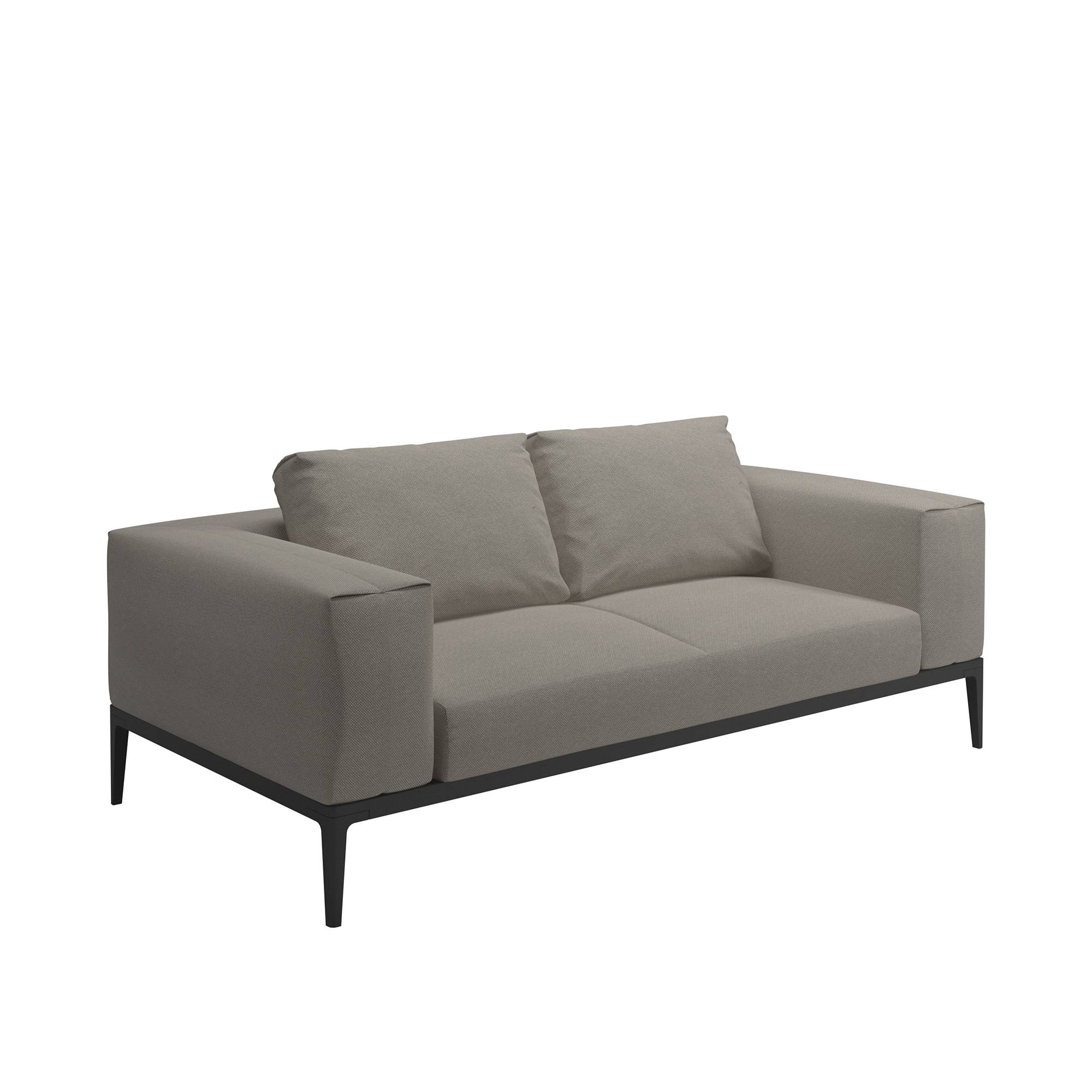 Gloster - Grid Sofa, Frame Meteor, Kat.C Robben Grey - Soffor utomhus - Henrik Pedersen