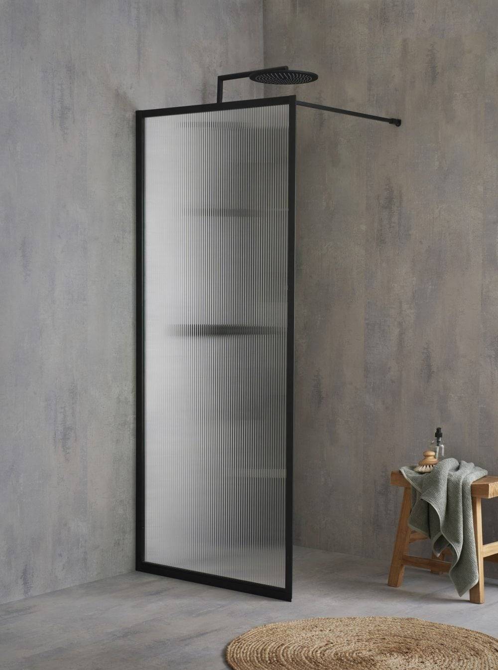 New York brusevæg - Sort ramme - Riflet Glas 95 cm