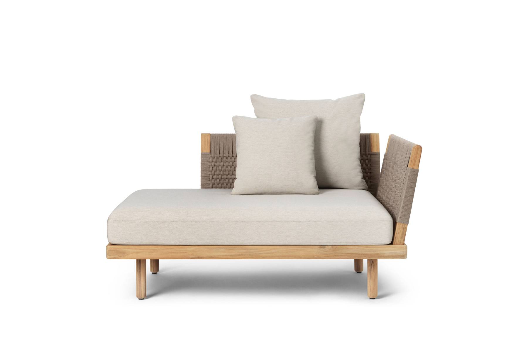 Embrace Outdoor sofa E541 | L134,5 x B86 cm.