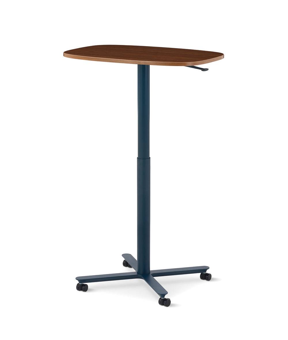 Passport-werktafel Bureau in Natural Walnut by Herman Miller