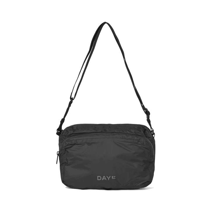 DAY ET - GW RE No Rain Double, Black.
