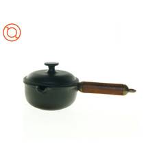 Le Creuset Støbejerns kasserolle med låg og træhåndtag (str. Ø 13 cm)