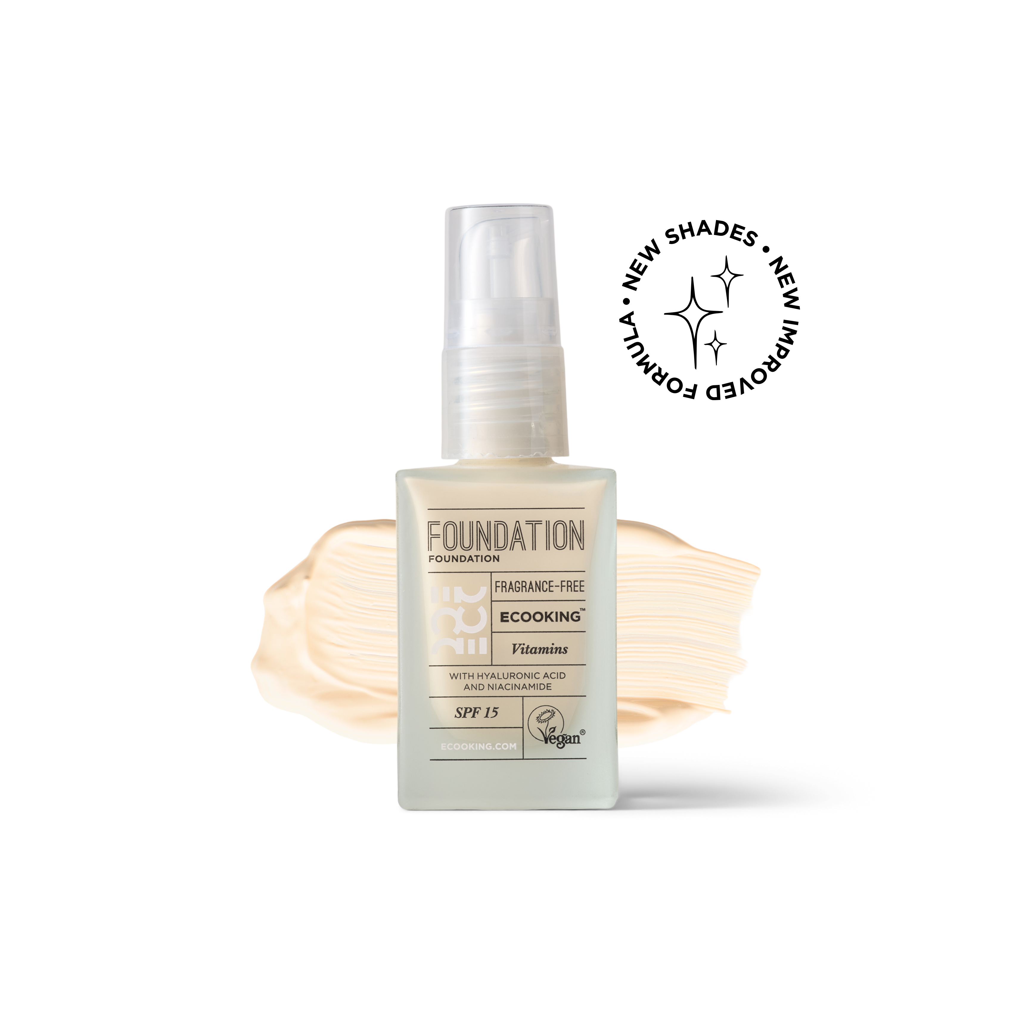 Foundation - Ny opskrift — Fugtgivende med medium dækkeevne. Indeholder SPF 15, niacinamid, hyaluronsyre og E-vitamin som giver silkeblød konsistens der blender let ind. - Foundation 02 - warm sand