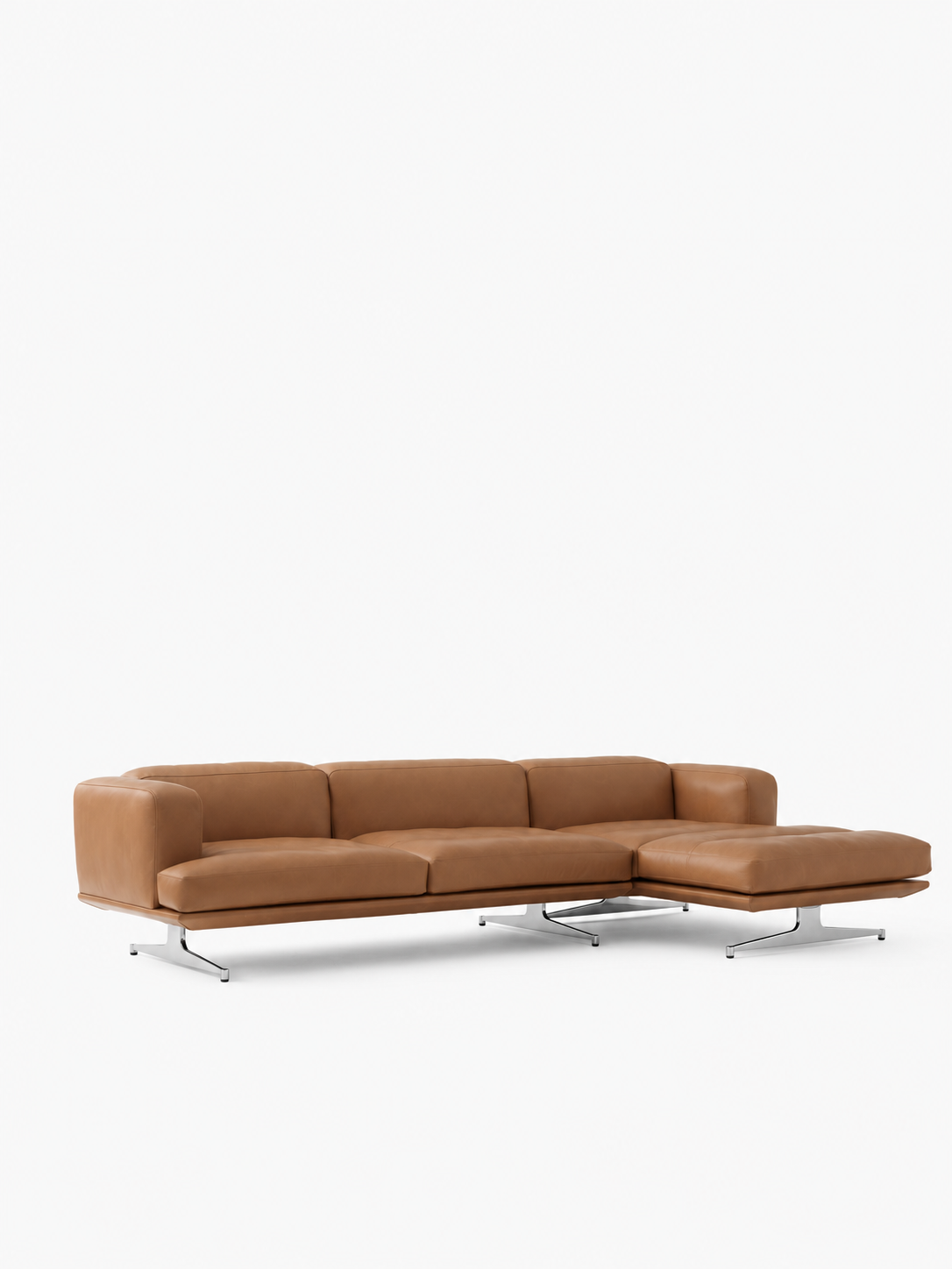 &Tradition - Inland AV42 sofa med chaiselong Højrevendt - Noble Cognac Læder - poleret stel - Jacobsen Plus