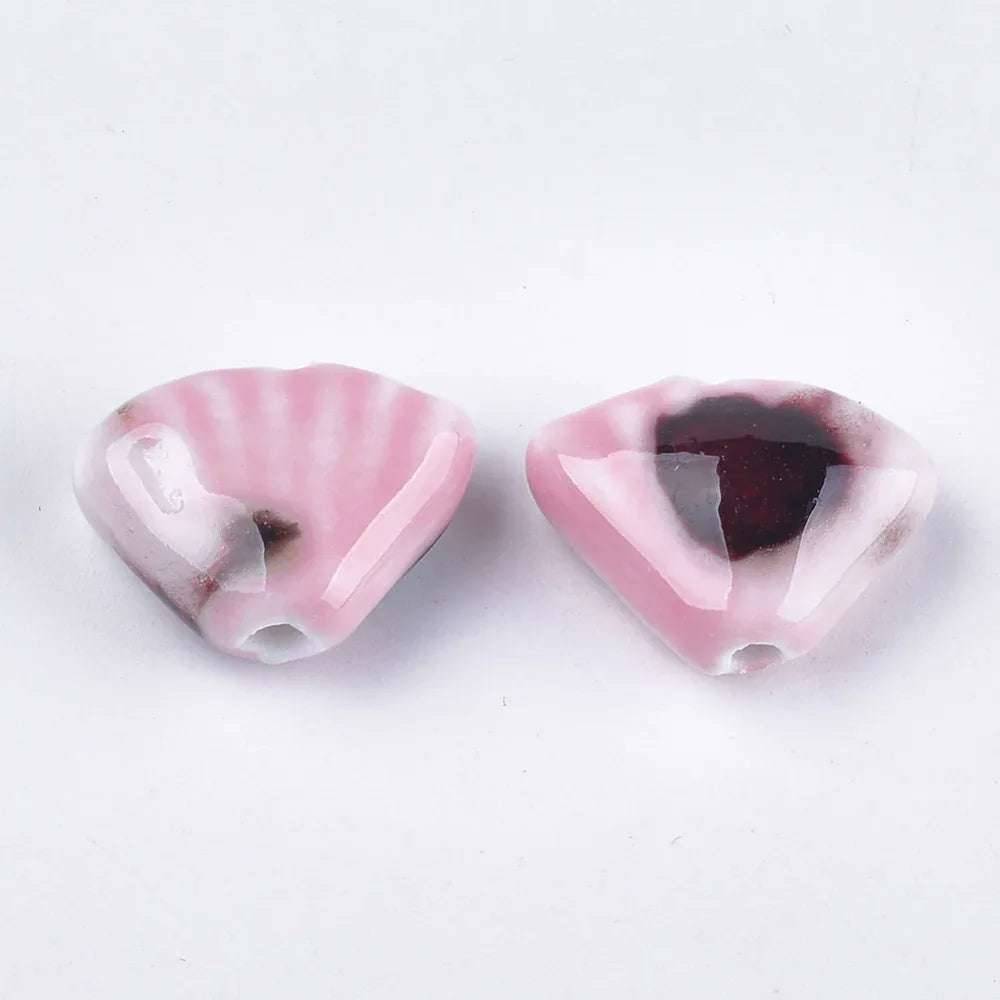 Porslinspärla - Triangelsnäcka Rosa med brunt 1 styck