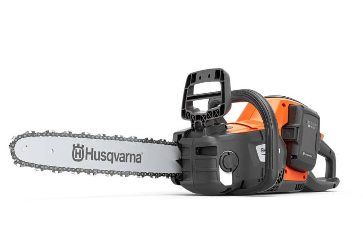 Husqvarna 242i batteridriven motorsåg med batteri och laddare