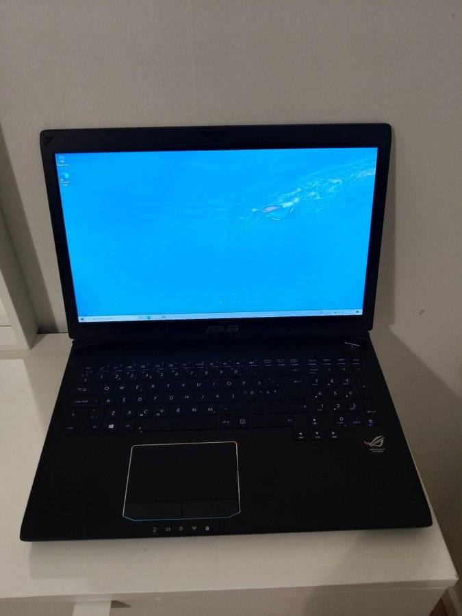 ASUS ROG Gaming Laptop Intel Core i7-4700HQ 2.40 GHz 24 GB RAM