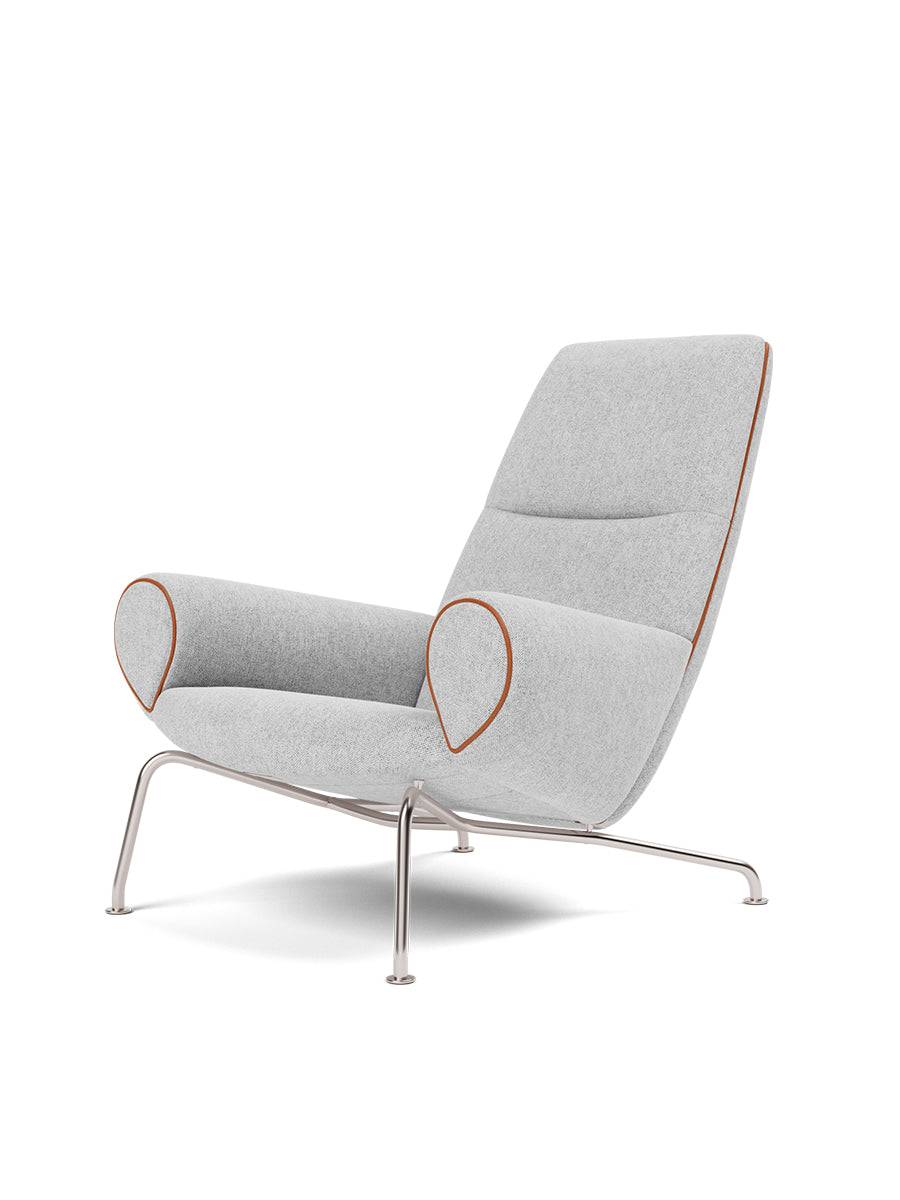 Queen Lænestol af Hans J. Wegner Hallingdal 116 tekstil med keder i Max 95 Cognac læder - Jacobsen Plus