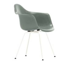 Vitra - Eames Fiberglass Armchair DAX - 05 Sea Foam Green - White - Spisebordsstole - Charles & Ray Eames - Grøn - Metal/Syntetisk