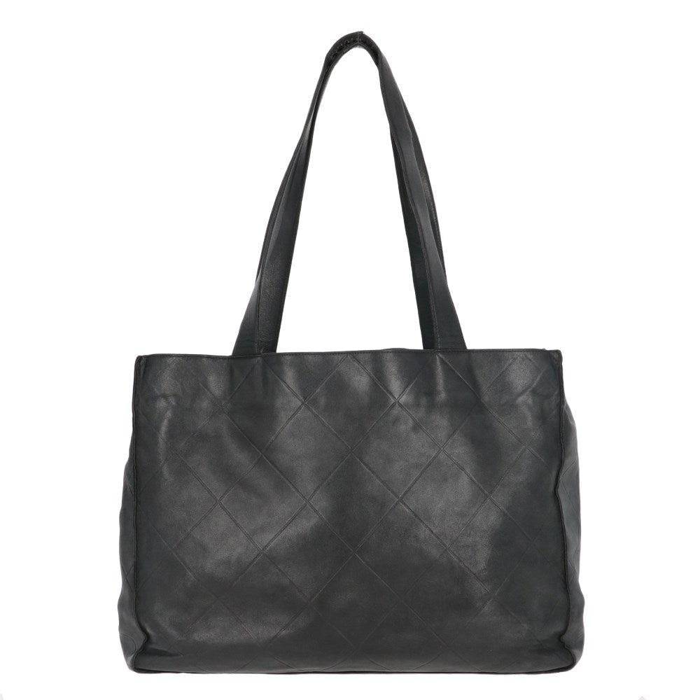 Chanel Vintage Chanel Tote L 39cm x H 29cm x D 11cm - Totebags hos Magasin.