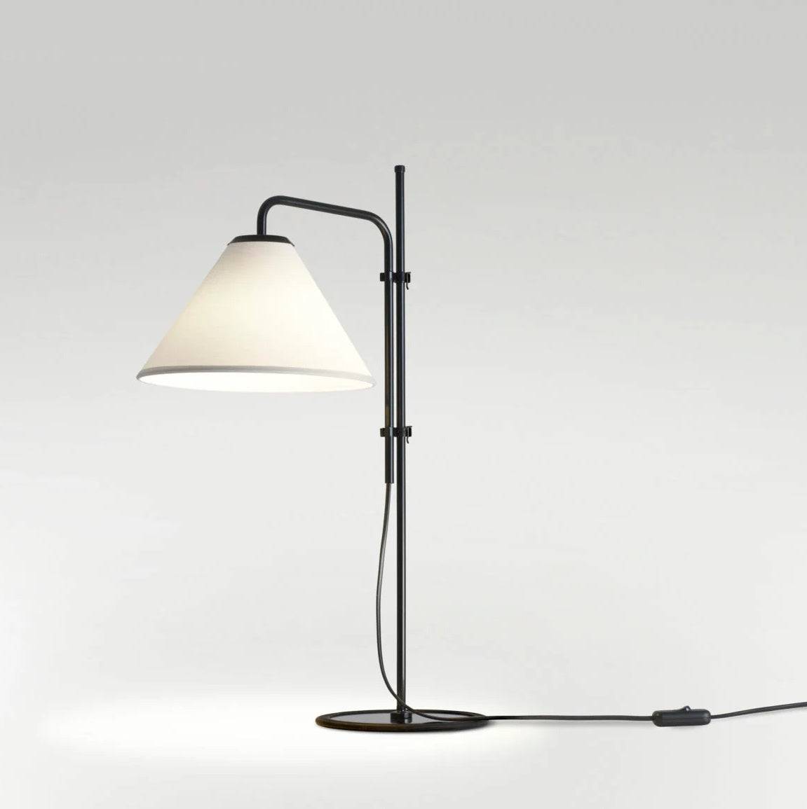 Funiculi Fabric bordlampe fra Marset - Hvid