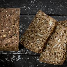 Mørkt kernebrød i skiver, varmefast folie, glutenfri, laktosefri og økologisk, 10x2 stk