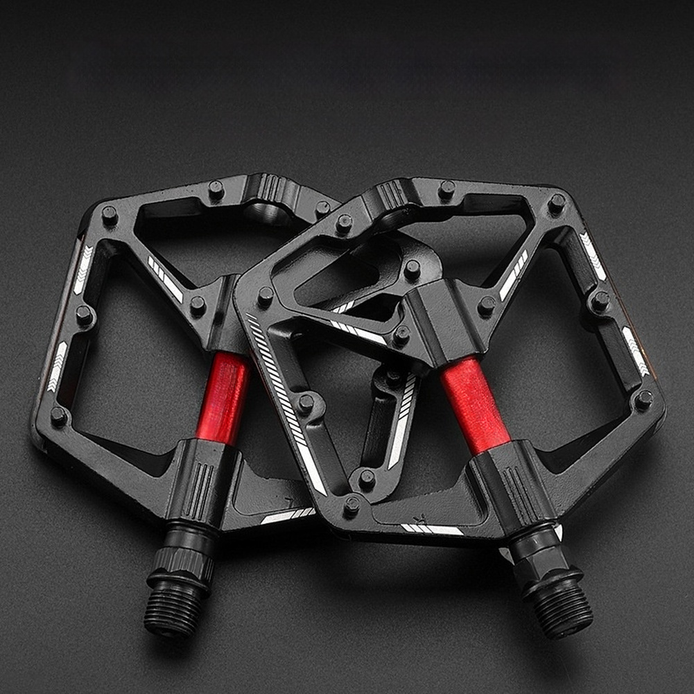 1pair Bike Pedals Aluminum Alloy Widened Non-Slip Platform Pedals Reflective Cycling Pedals Folding Bike Flat Pedals Cycling