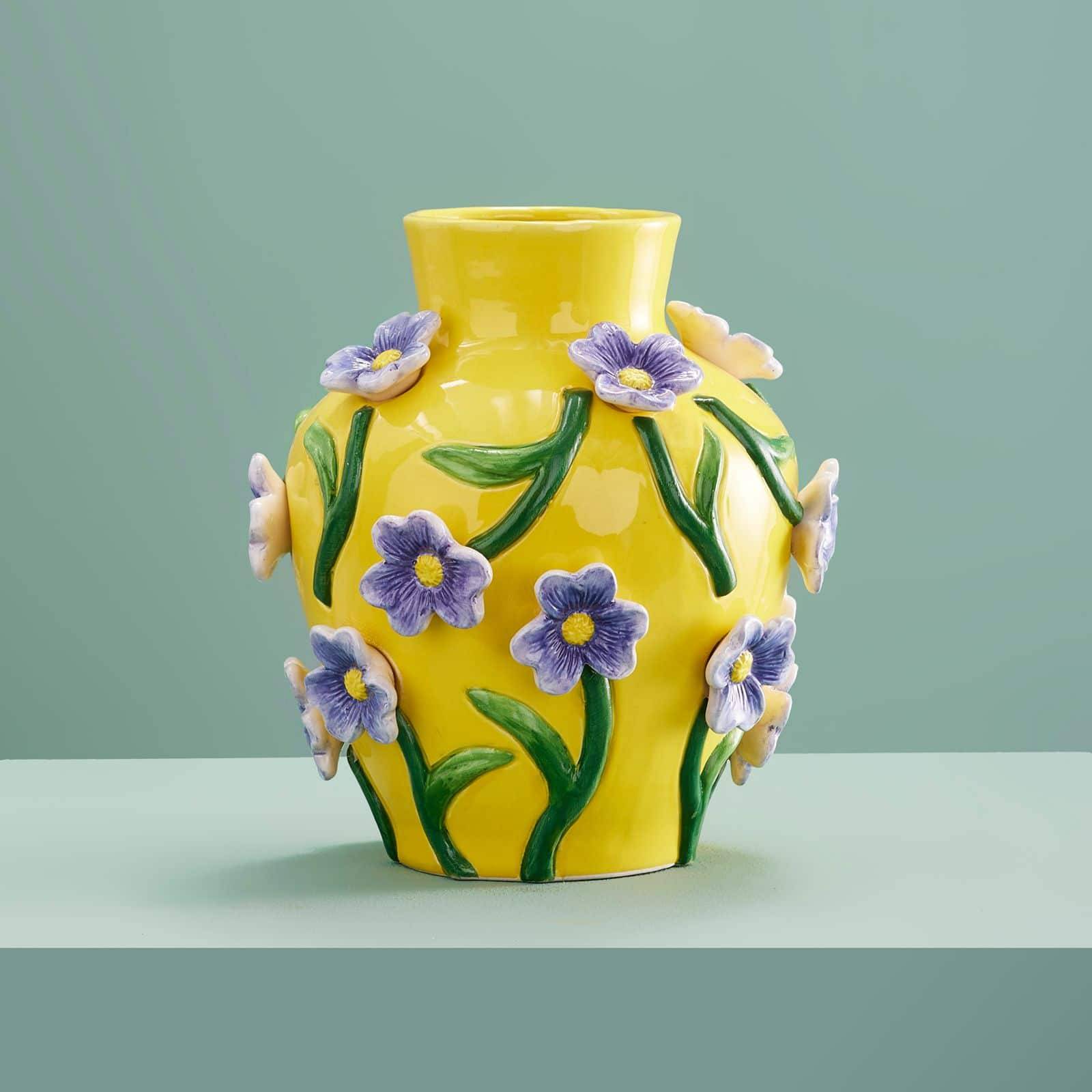 Vase with flowers Printemps, yellow