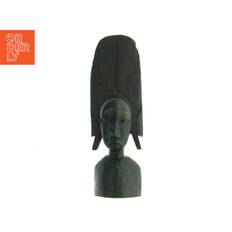 Træskulptur af figur (str. 25 x 8 cm)