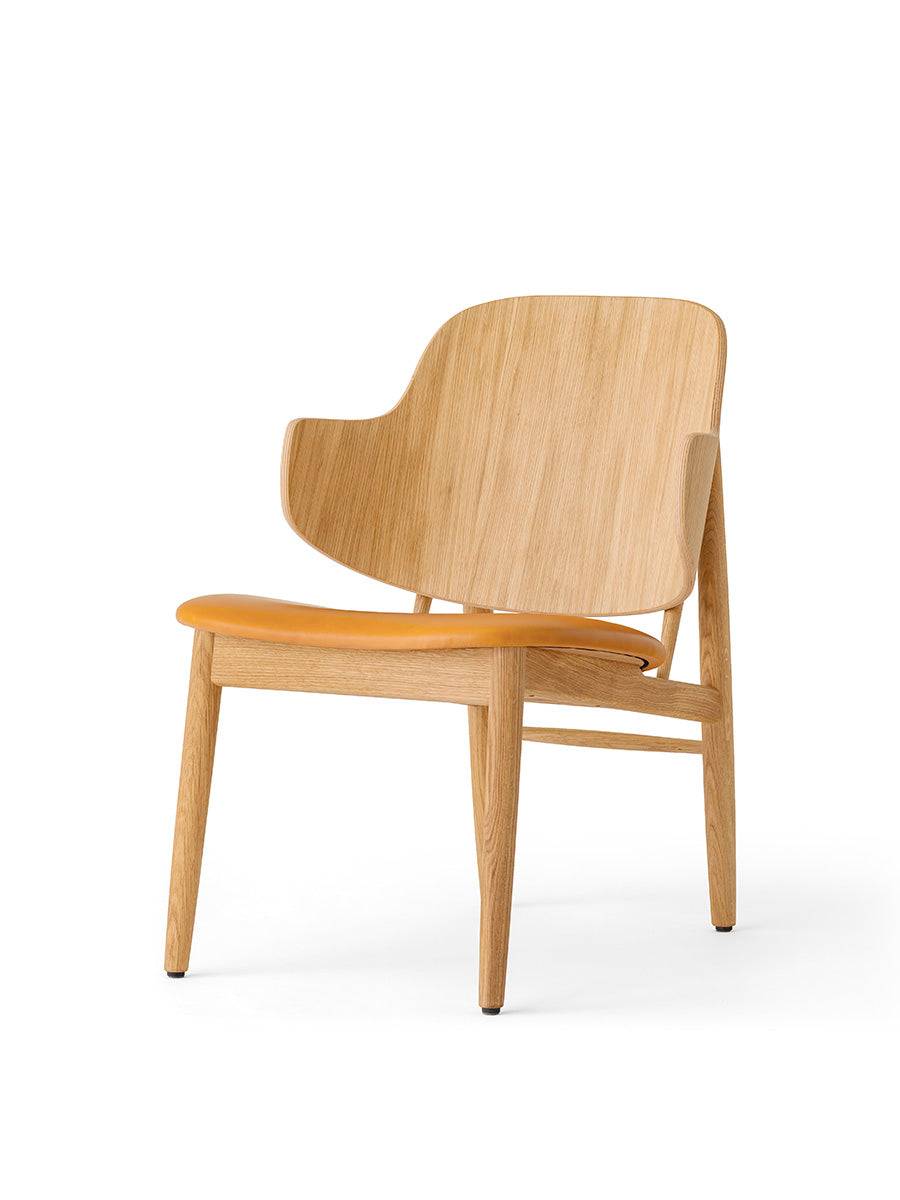 Audo Copenhagen - The Penguin Wooden loungestol, sædepolstret Natur eg - Aida Oeko-Tex 0250 (læder) - Jacobsen Plus