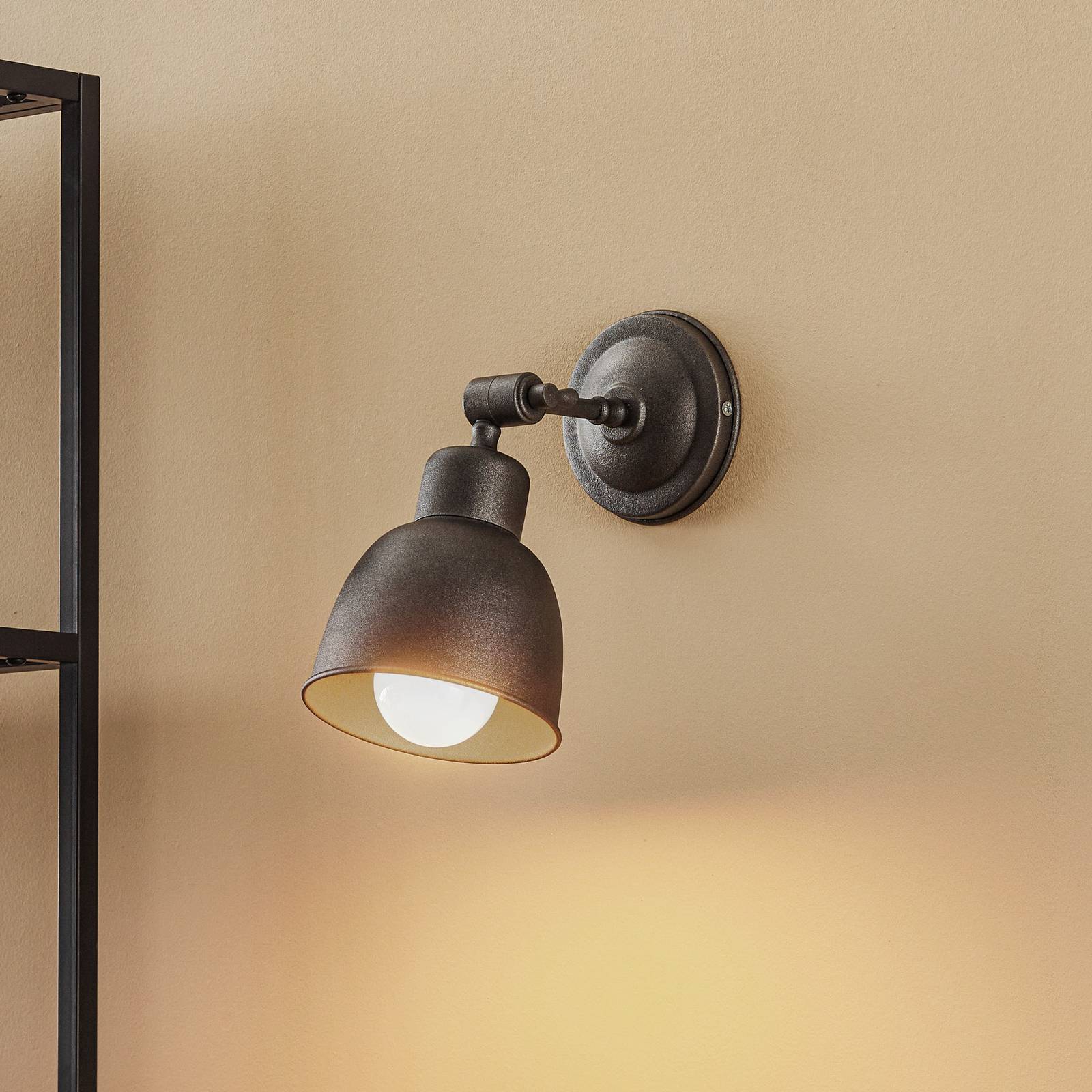 Vägglampa Emoti Euluna, dimbar, Svart, Vardagsrum / matsal, Metall, Industriell design, Vägglampa, vägglampa inomhus