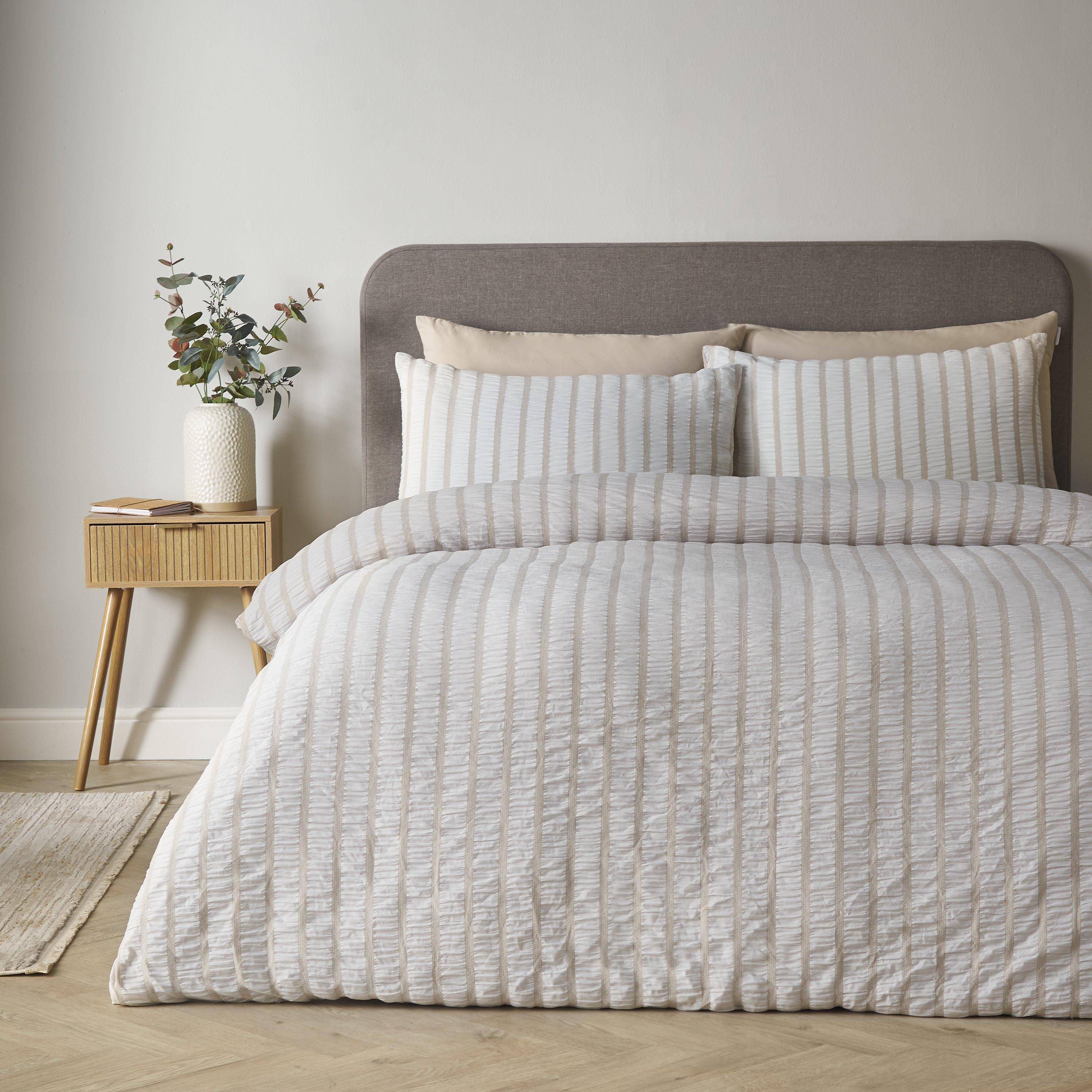 Catherine Lansfield Soft Seersucker Stripe Duvet Cover Set