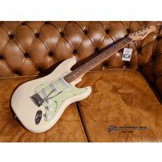 Beaton begynder el-guitar ST-style