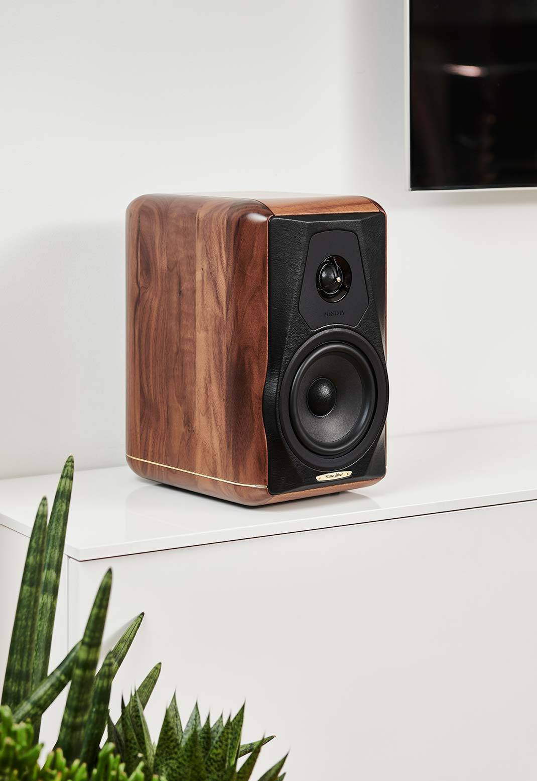 Sonus Faber Minima Amator II - Utan orginalstativ - Stativhögtalare Valnöt