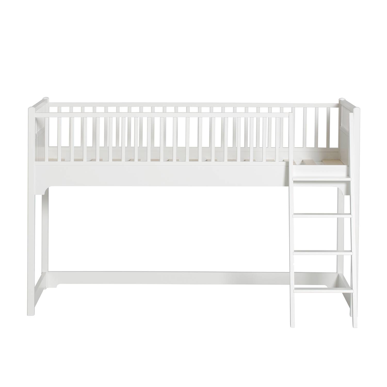 Oliver Furniture - Seaside Låg Loftsäng - Spjälsängar och barnsängar - Søren Rørbæk - Vit - MDF/Trä