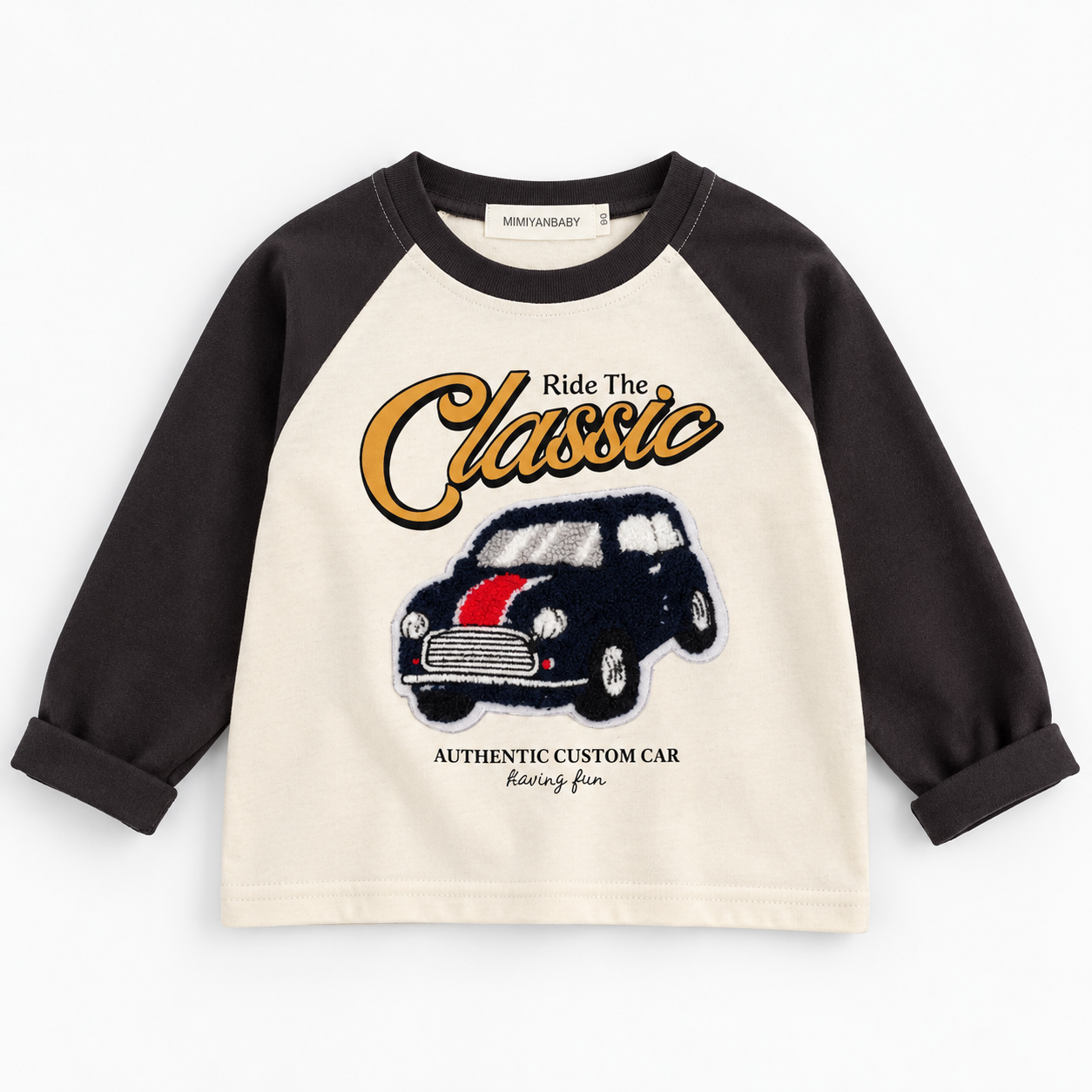 LittleRetro – Coolt & trendigt – Långärmad tröja för barn med grafiskt tryck Auto / 120 (4–5 år) | Pedagogiska Träleksaker