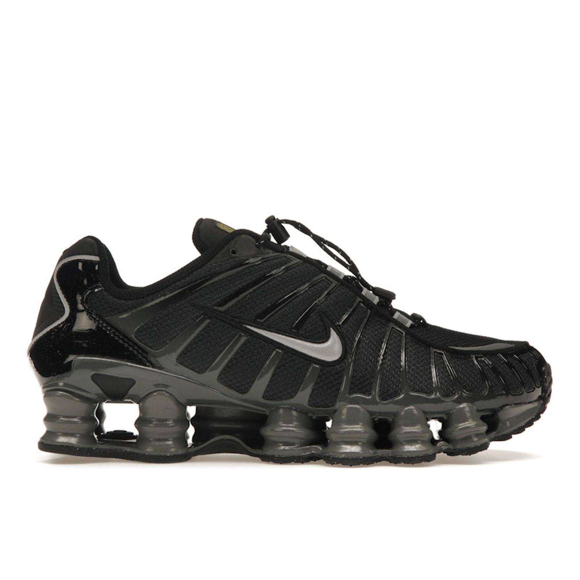 Nike Shox TL Svart Järngrå Dam Sneakers Metallisk-Silver FV0939-001 38.5