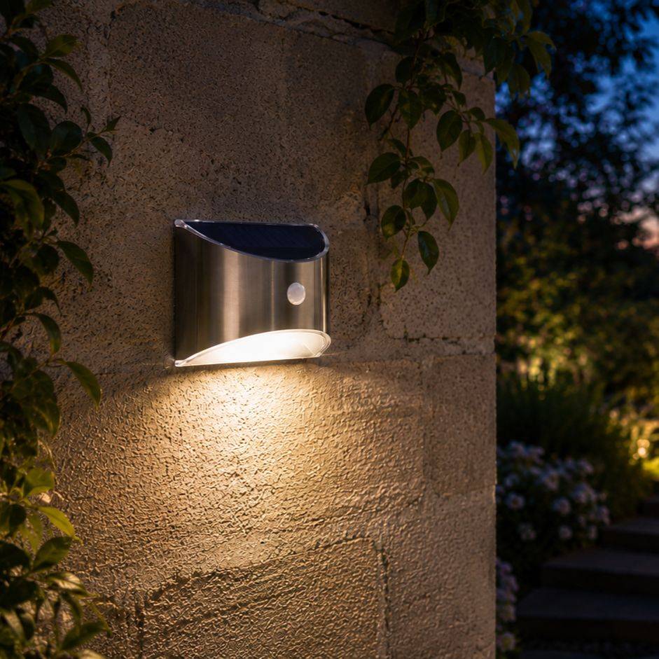 Winster solcellsvägglampa
