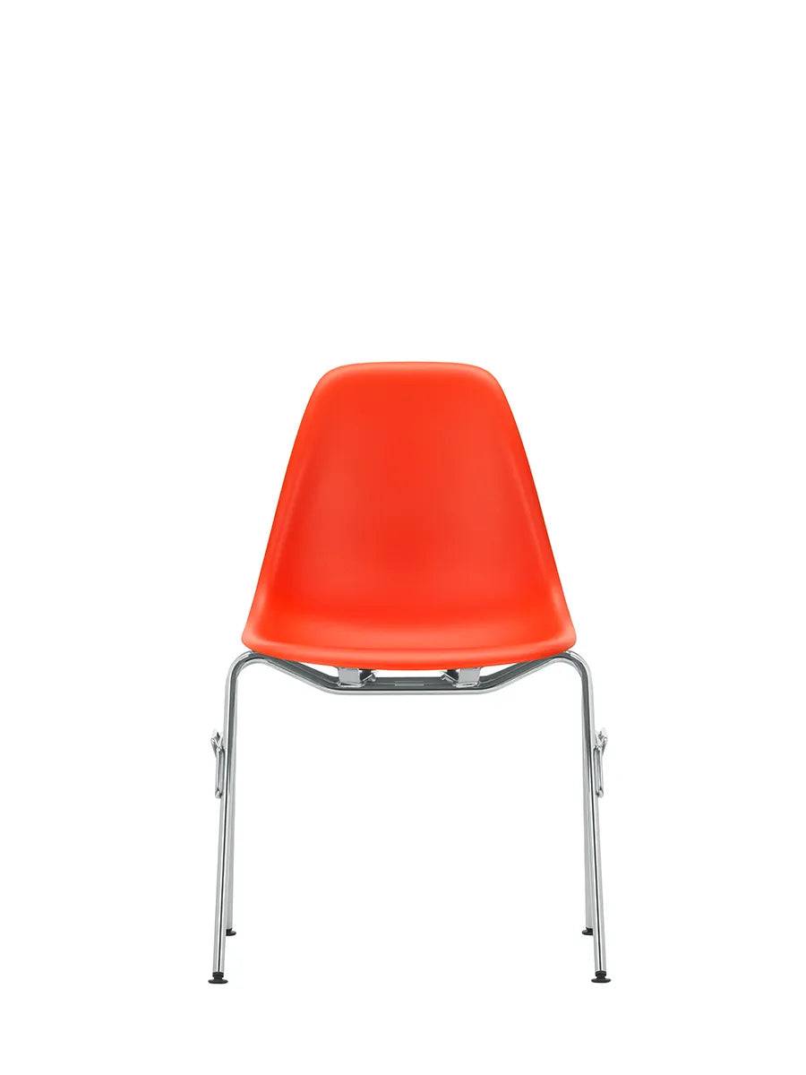 Eames Plastic Side Chair DSS-N, stabelbar fra Vitra Poppy red - Jacobsen Plus