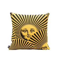 Fornasetti - Soli a Ventaglio kudde med tryck (40 cm) - unisex - akryl/polyester/polyamid - one size - Gul