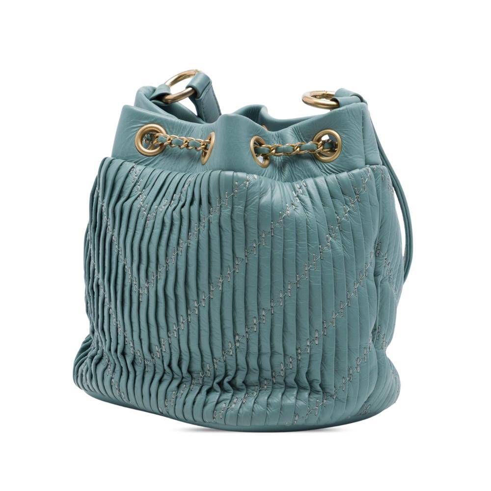 Chanel Vintage Chanel Bucket Bag L 16cm x W 15cm x D 12cm - Chanel Vintage hos Magasin.