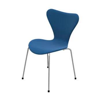 3107 Serie 7, fuldpolstret af Arne Jacobsen Remix / 762 Cobalt blue - Jacobsen Plus