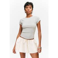 CONTRAST STITCH FITTED T-SHIRT