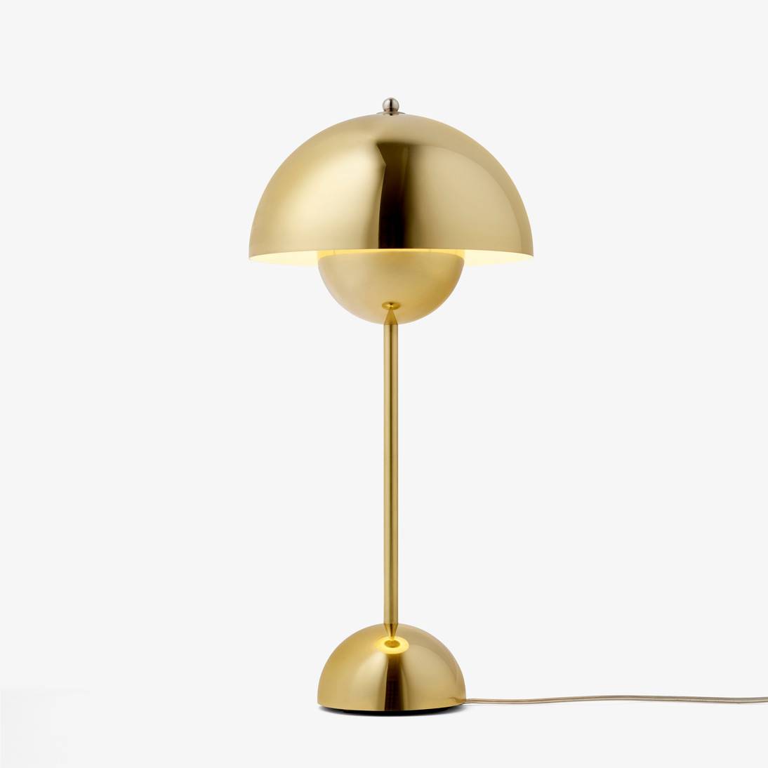 &Tradition Flowerpot Table Lamp VP3 Polished Brass