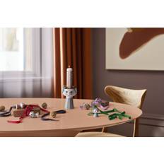 Bjørn Wiinblad Eva Kalenderlys 2025 Ø5 cm Hvid m. Deko Hvid Str B:12,5 H:25 Ø:5 cm - Jul hos Magasin