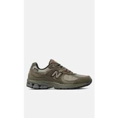 2002R Sneakers