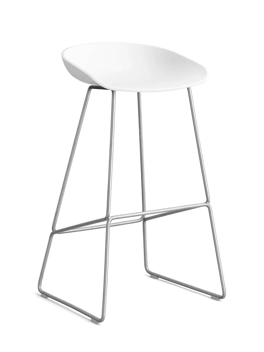 About a Stool AAS38 fra Hay Høj - B 50 x D 48 x H 75-86 cm / Hvid / Rustfrit stål - Jacobsen Plus