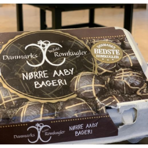 15 stk romkugler fra Nr. Åby bageri - Med karamel chokolade overtræk.