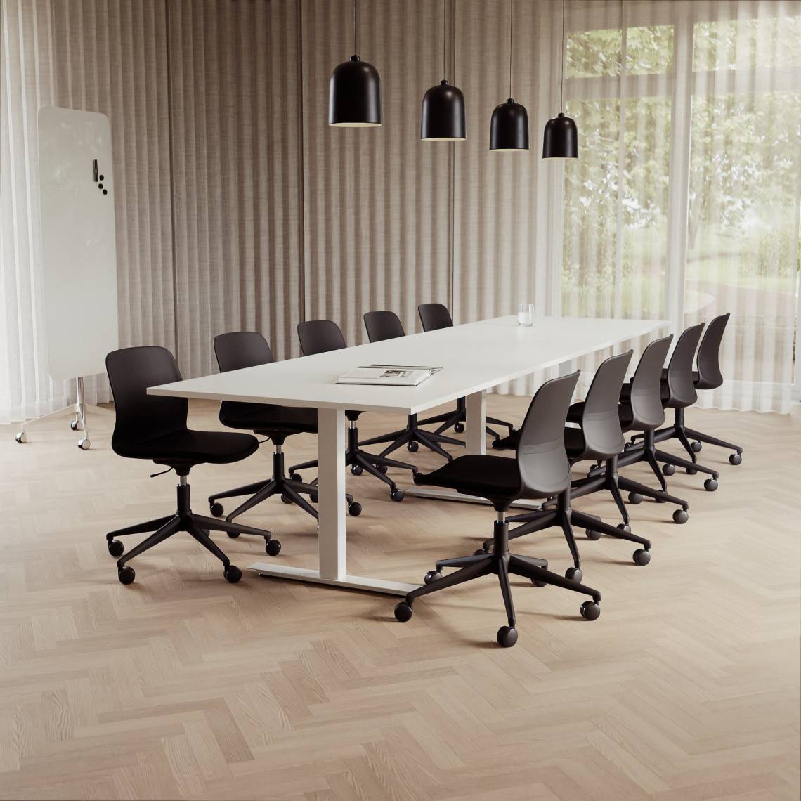 Konferencesæt Modul + Ergo 006C, Størrelse 10 pladser (360 cm), Bordplade Hvid, Understel Hvid, Stol Sort.