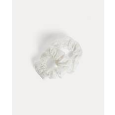 2-pack scrunchies med broderie anglaise