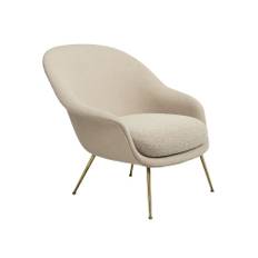 Gubi - Bat Lounge Chair, Low Back Antique Brass Base - Fåtöljer - GamFratesi - Metall/Textilmaterial