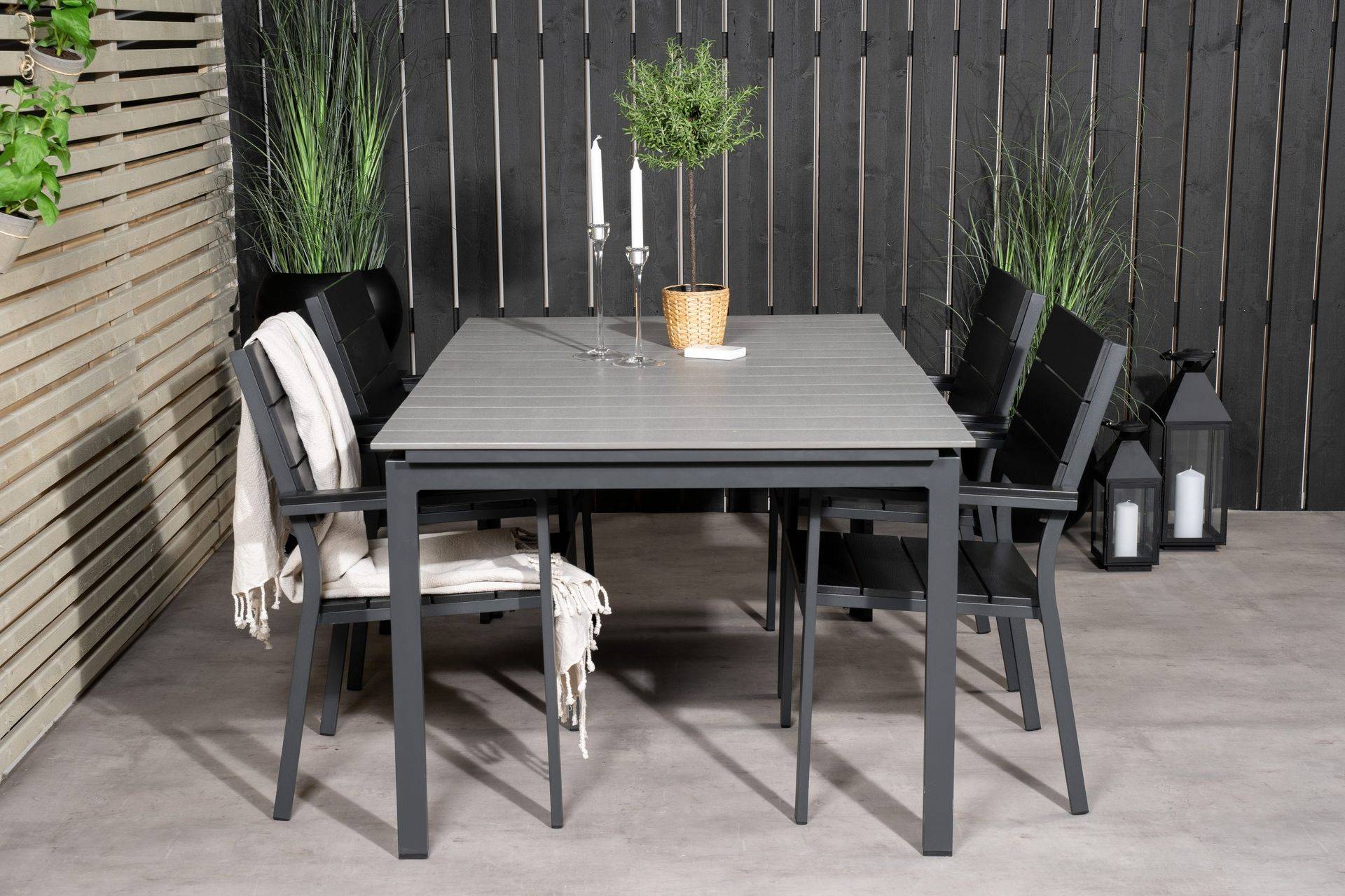 Venture Home Levels Förlängningsbar Matgrupp Utomhus 160cm + 4 Matstolar - Svart utomhus Grå,Svart