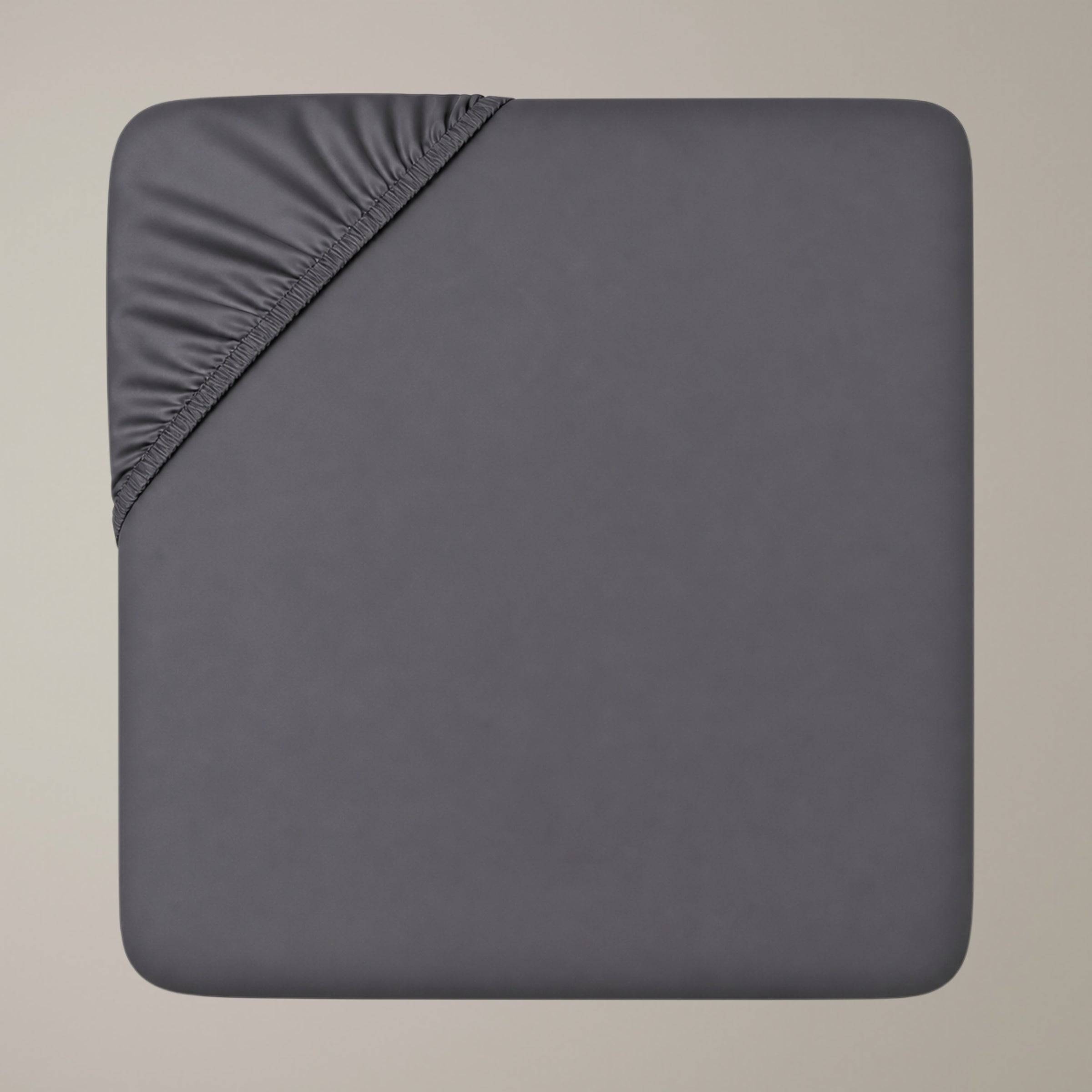 Finole Luxe Satin Spannbettlaken aus ägyptischer Baumwolle - Granit / 140cm x 200cm