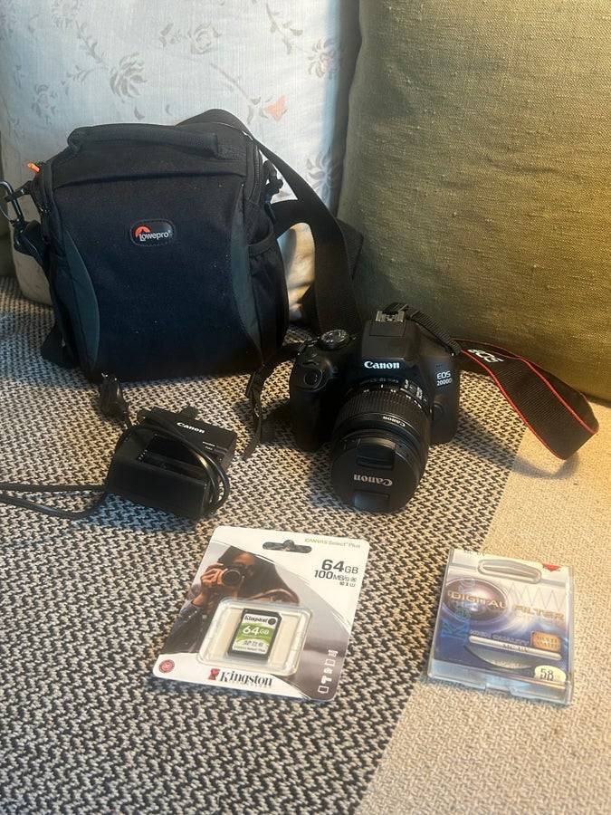 Canon EOS 2000D med tillbehör