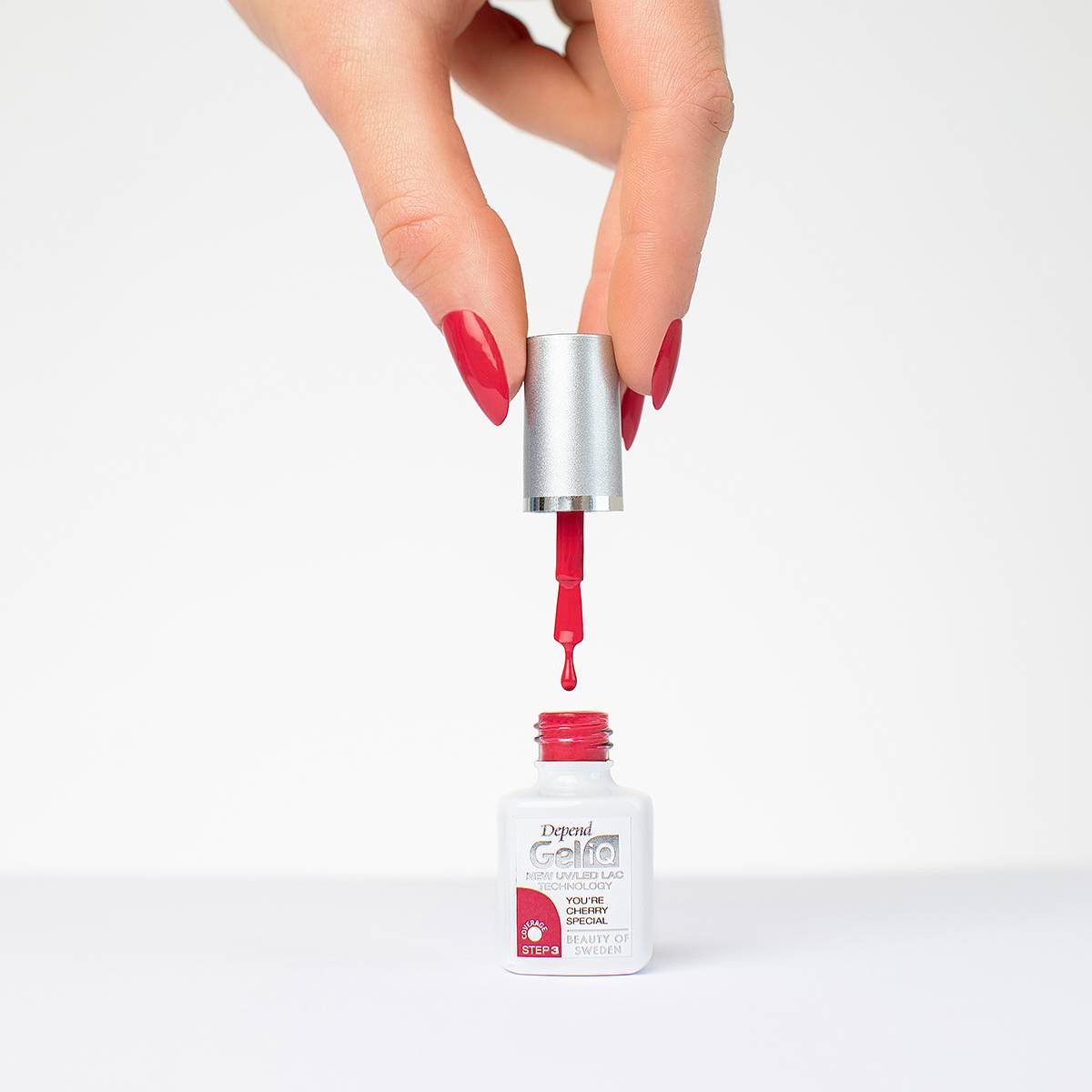 Depend Gel iQ Lady In Red